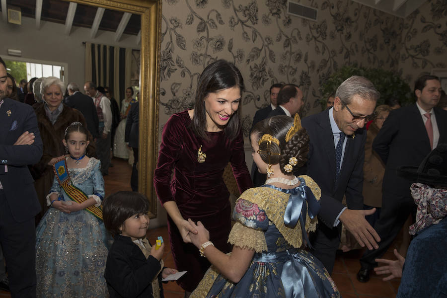 Fotos de la presentación de Mabel Pérez-Manglano, fallera mayor infantil de la Falla Convento Jerusalén