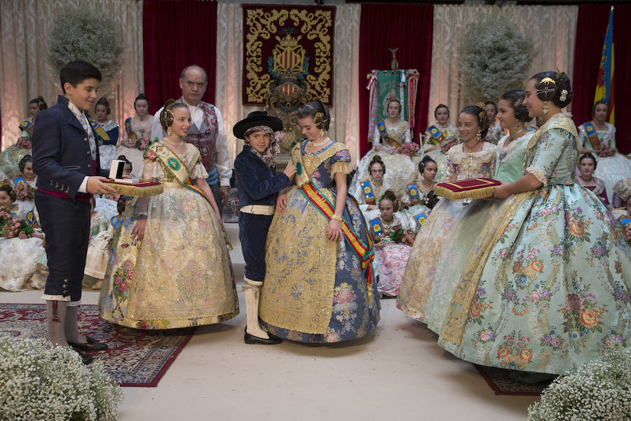 Fotos de la presentación de Mabel Pérez-Manglano, fallera mayor infantil de la Falla Convento Jerusalén