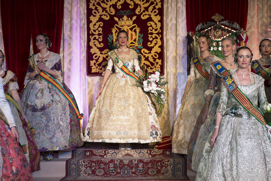 Fotos de la presentación de Carmen Belda, fallera mayor de la Falla Convento Jerusalén