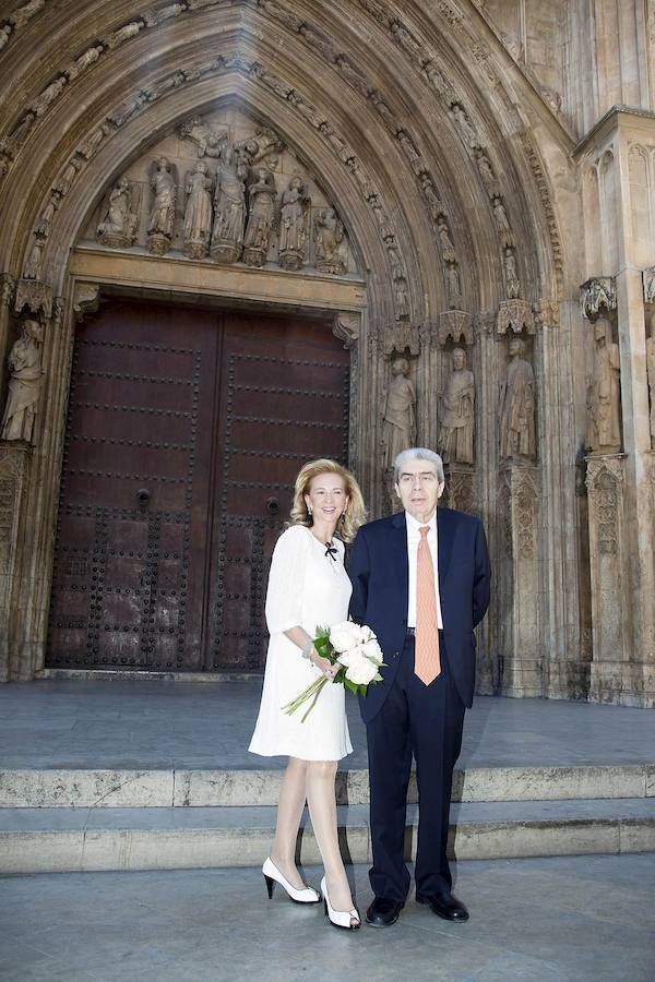 Mayrén Beneyto y Ramón Almazán. Durante un viaje a París Mayrén conoció «al melómano y gran ser humano que es Ramón». Primero fueron pareja de hecho y después celebraron un enlace civil