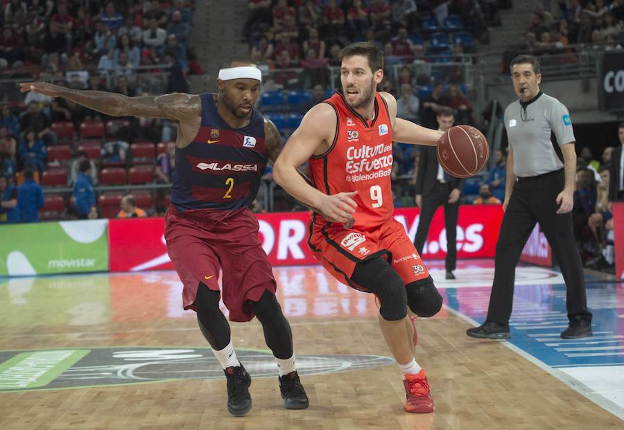 Fotos de la semifinal de Copa del Rey disputado entre el Barcelona y el Valencia Basket