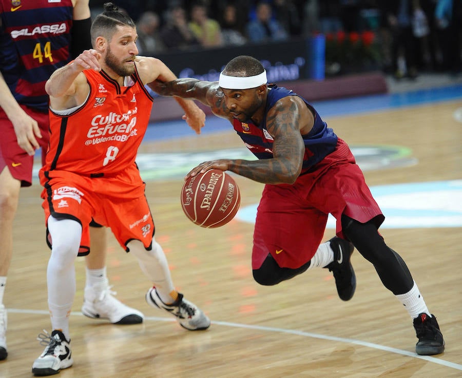 Fotos de la semifinal de Copa del Rey disputado entre el Barcelona y el Valencia Basket