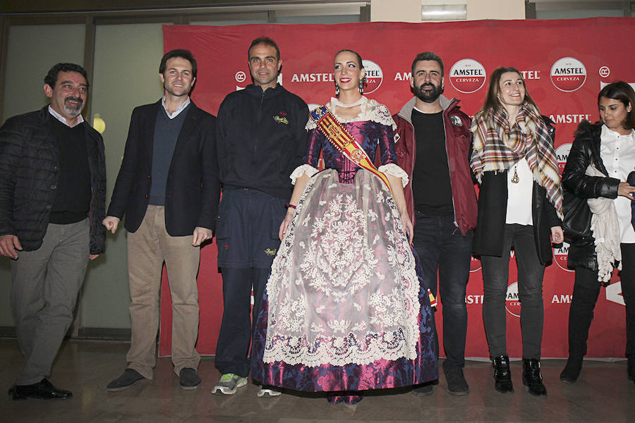 Fotos de la mascletà vertical &#039;Amstel Nit de l&#039;Espolín&#039;