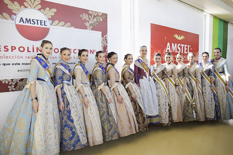 Fotos de la visita de Raquel Alario, fallera mayor de Valencia y su corte de honor a la fábrica de Amstel