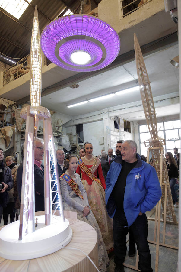 Fotos de la visita de las falleras mayores de Valencia a la Ciudad del Artista Fallero