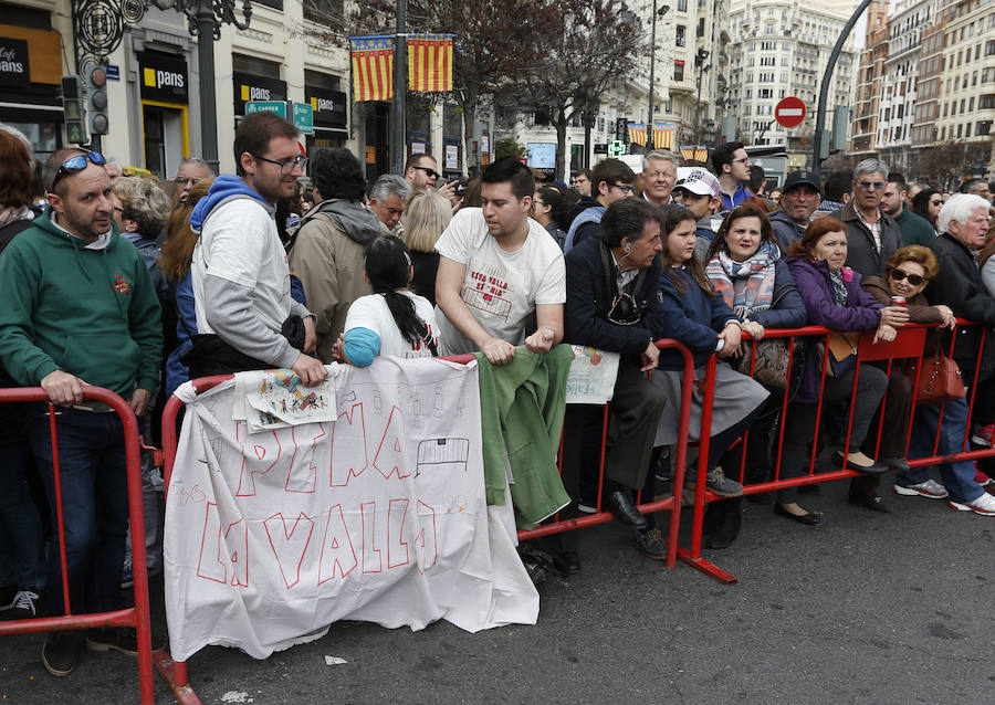 Búscate en las fotos de la tercera mascletà de las Fallas 2017, del 3 de marzo