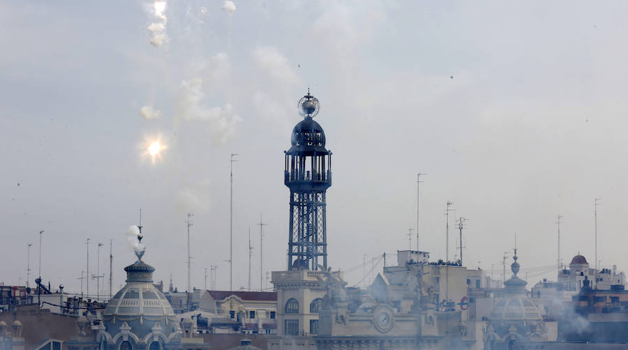 Búscate en las fotos de la tercera mascletà de las Fallas 2017, del 3 de marzo