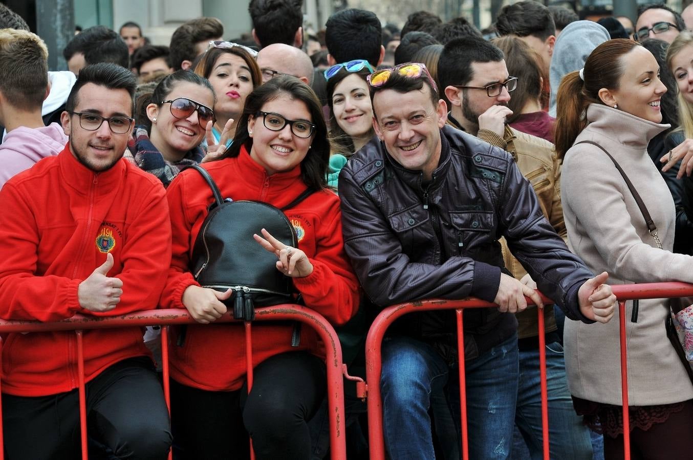 Búscate en las fotos de la tercera mascletà de las Fallas 2017, del 3 de marzo