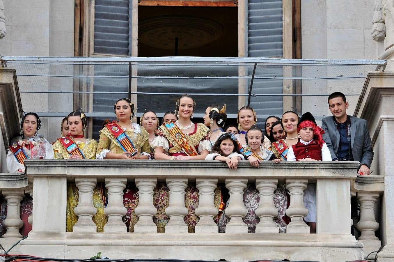 Búscate en las fotos de la tercera mascletà de las Fallas 2017, del 3 de marzo