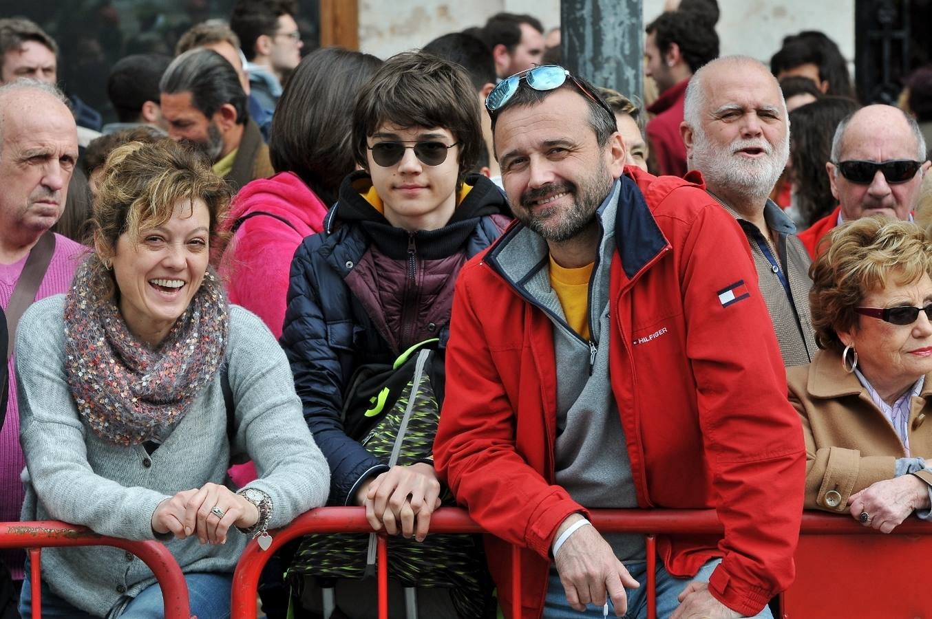 Búscate en las fotos de la tercera mascletà de las Fallas 2017, del 3 de marzo