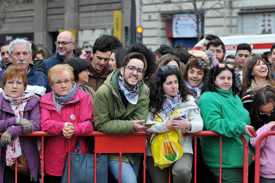 Fotos de la mascletà del 4 de marzo de 2017 a cargo de Pirotecnia Alpujarreña