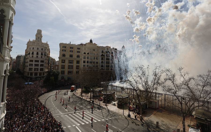 Las mejores fotos de la mascletà de Caballer FX