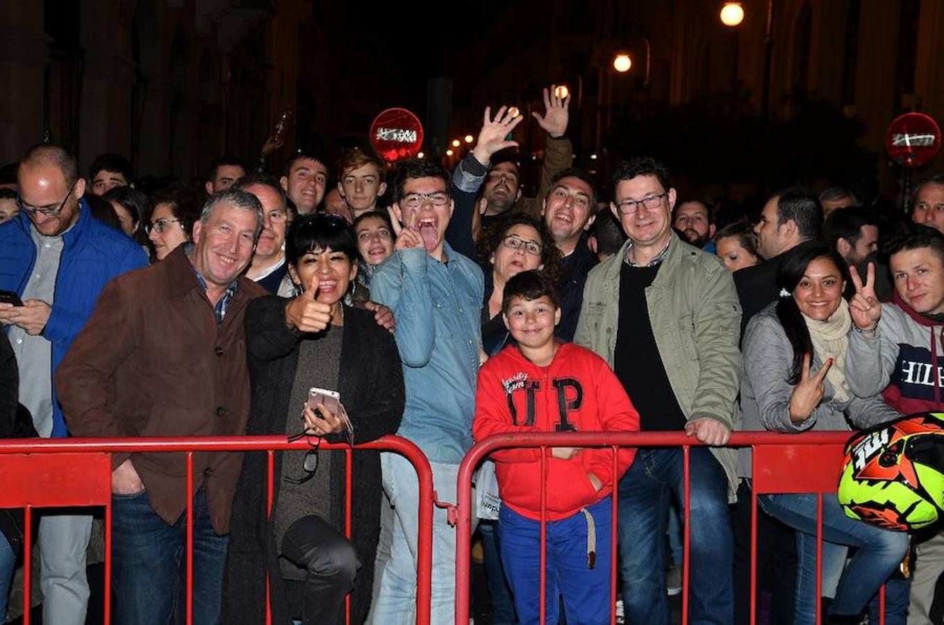 Fotos de la mascletà nocturna del sábado 11 de marzo. Fallas 2017