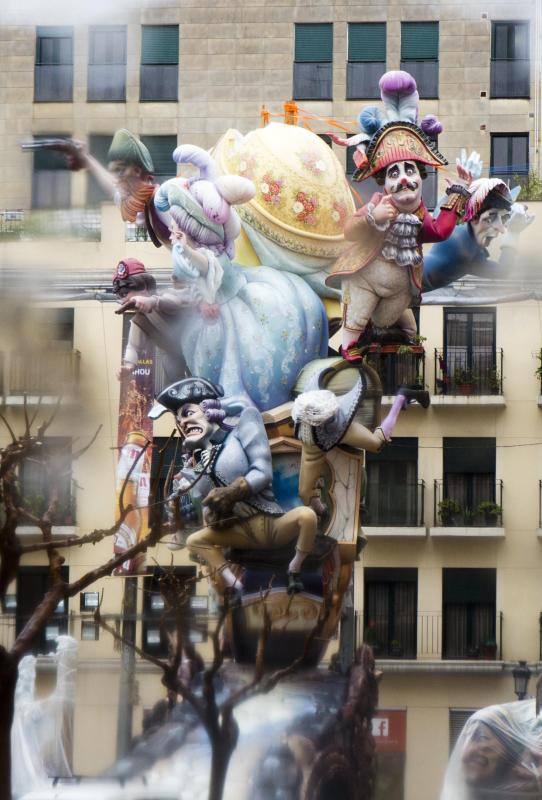 Fotos de los daños de la lluvia y el temporal en las Fallas de Valencia 2017