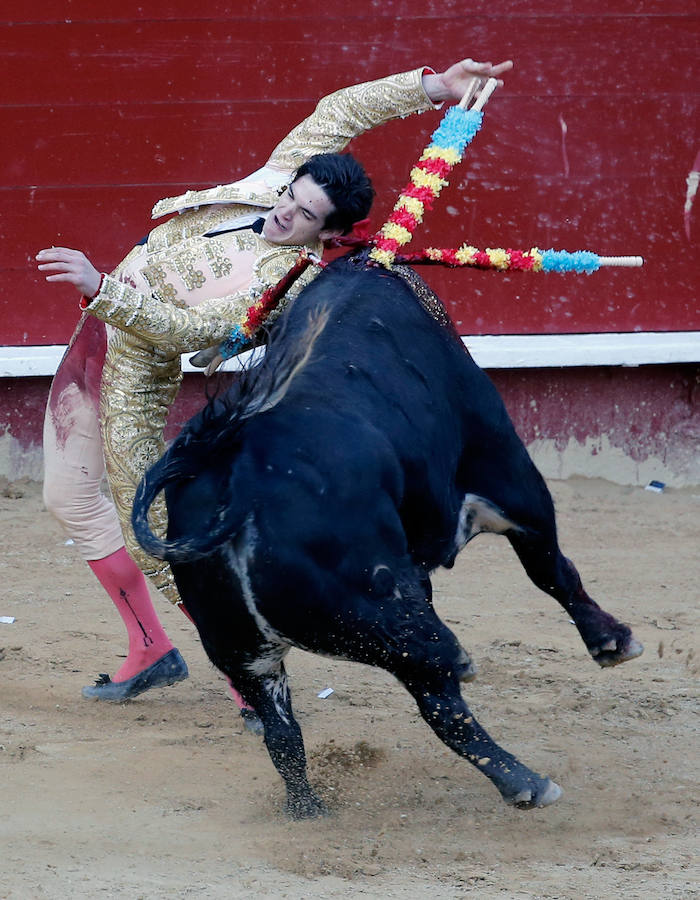 Fotos de la segunda novillada de la Feria de Fallas 2017