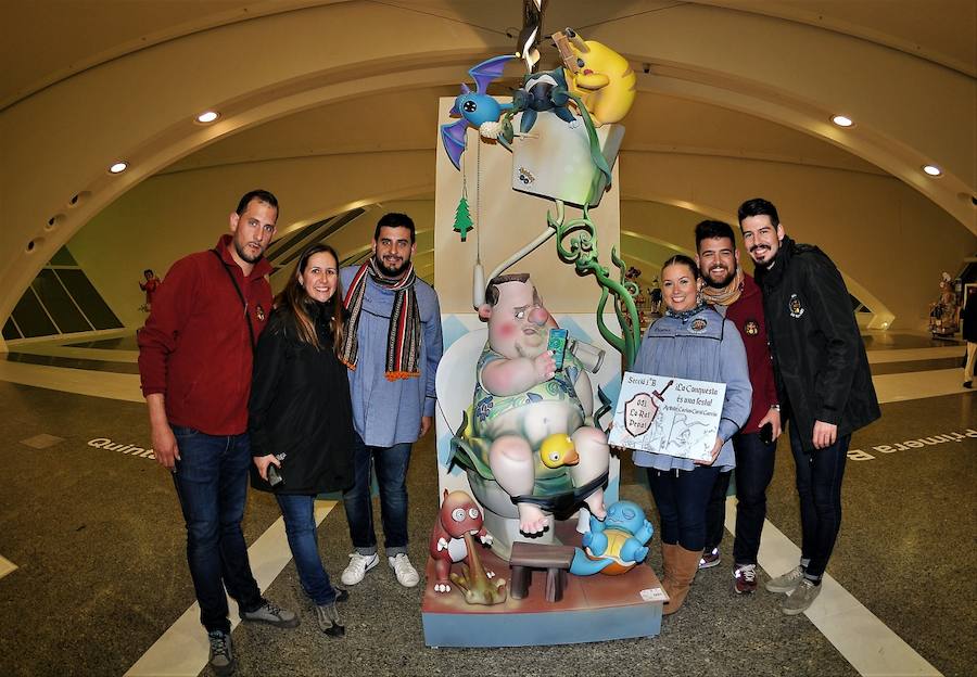 Fotos de la recogida de los ninots en la Exposición del Ninot 2017