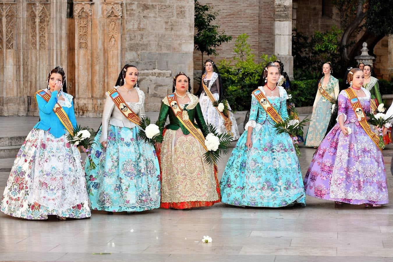 Fotos de la Ofrenda de las Fallas 2017 de hoy viernes (1)