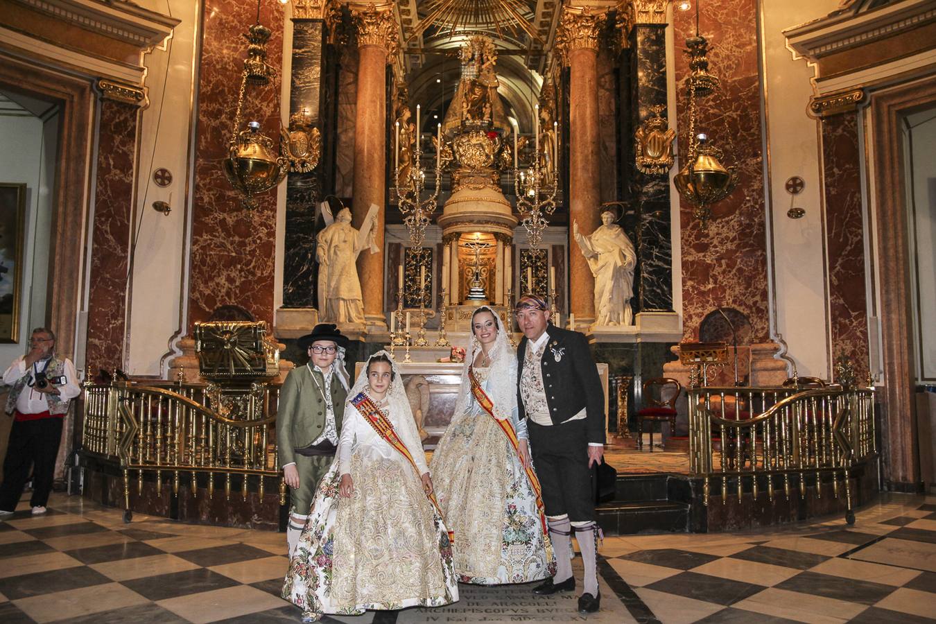 Fotos de la Ofrenda de las Fallas 2017 de hoy viernes (1)