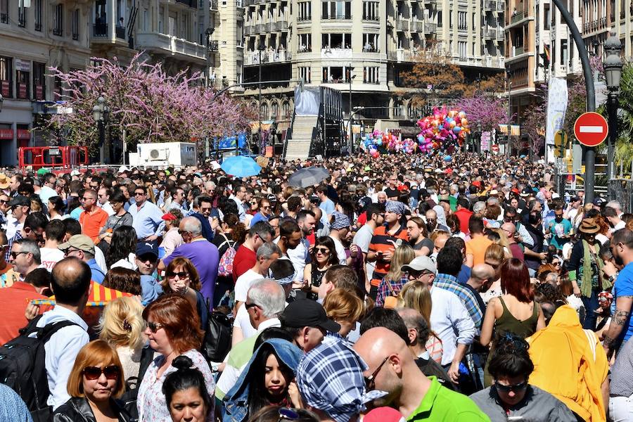 Fotos de la mascletà de hoy 19 de marzo