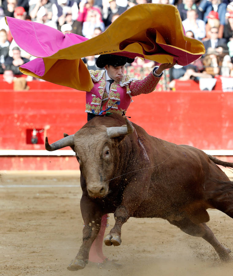 Fotos de la décima corrida de toros de la Feria de las Fallas 2017