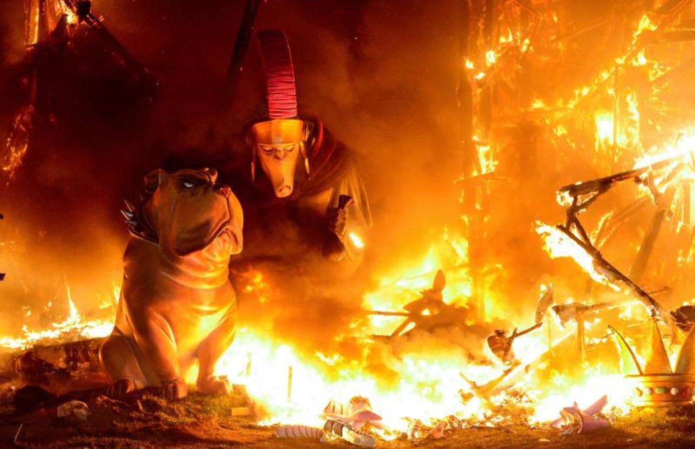 Fotos de la Cremà de las Fallas 2017