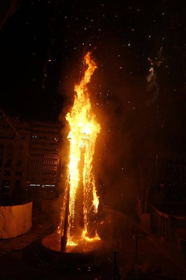 Fotos de la Cremà de las Fallas 2017