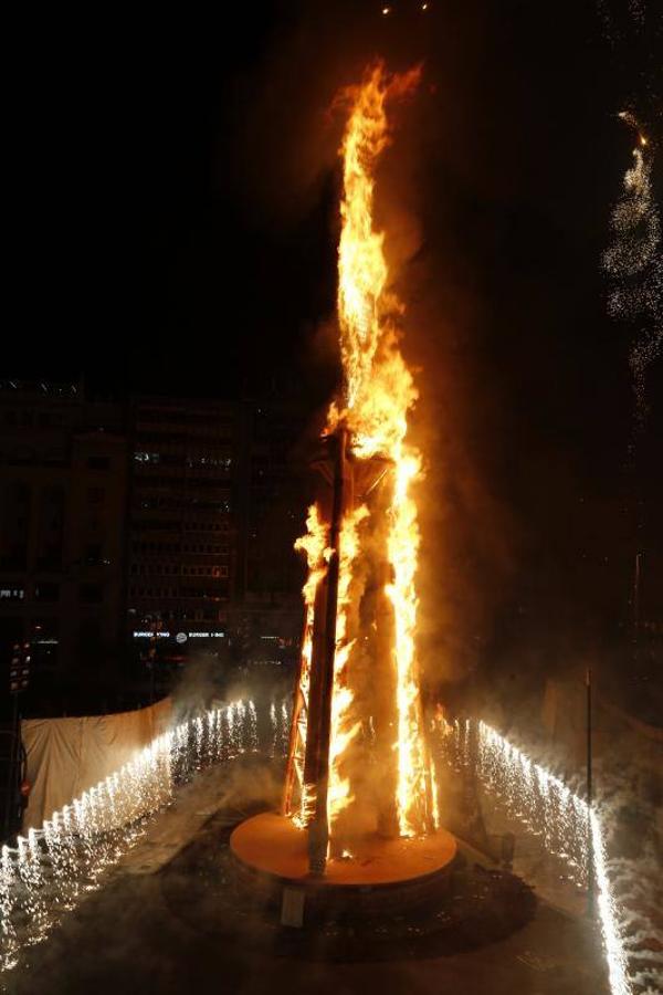 Fotos de la Cremà de las Fallas 2017