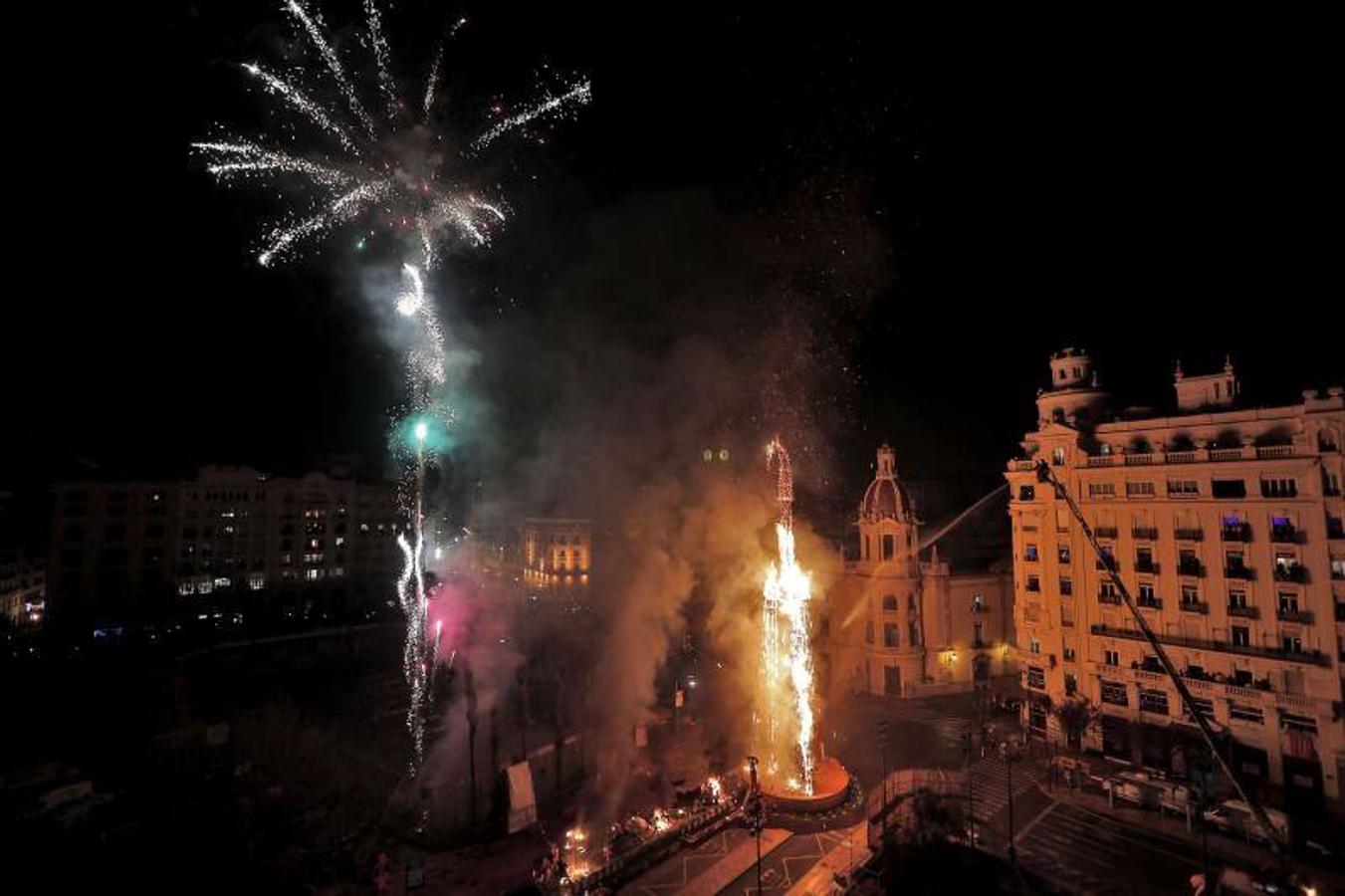 Fotos de la Cremà de las Fallas 2017