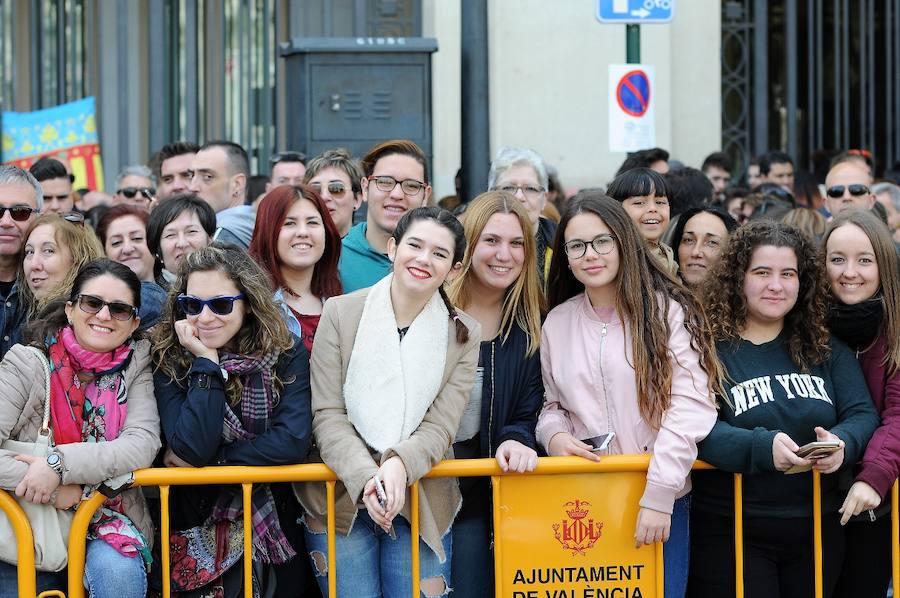 Búscate en la maslcetà del 26 de marzo en Valencia