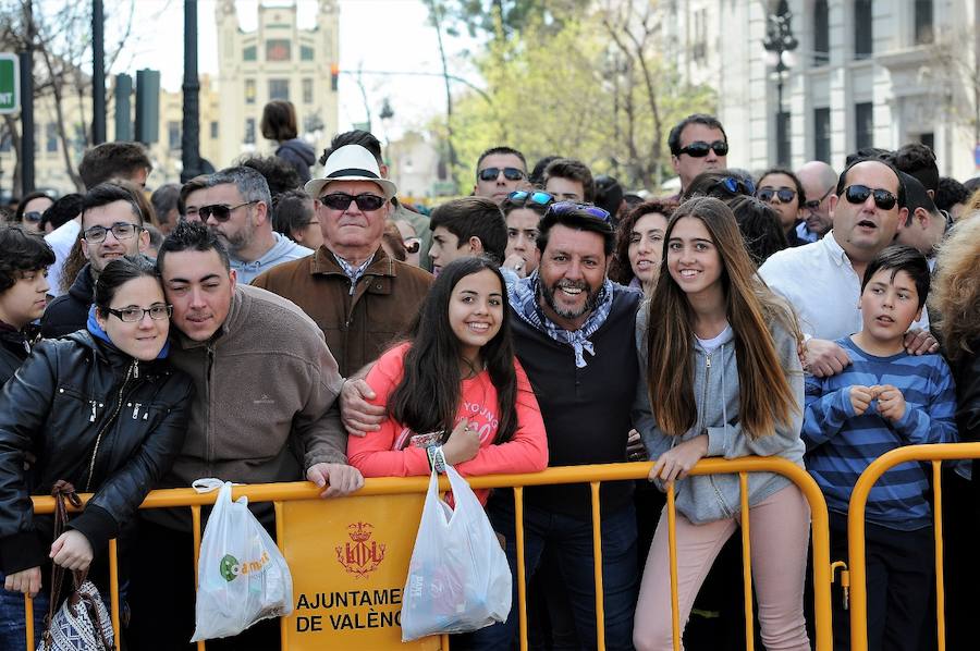 Búscate en la maslcetà del 26 de marzo en Valencia