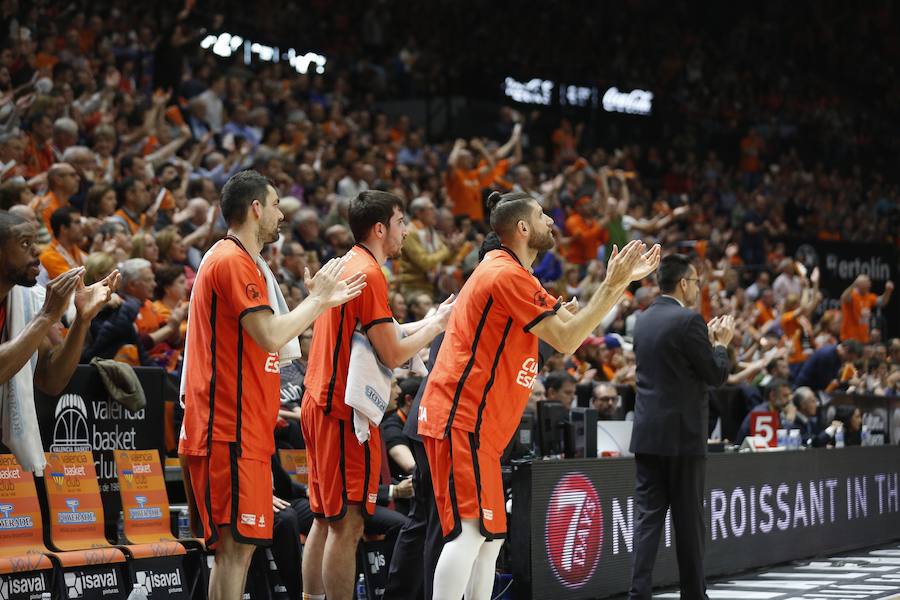 Fotos de la final de la Eurocup entre el Valencia Basket y el Unicaja