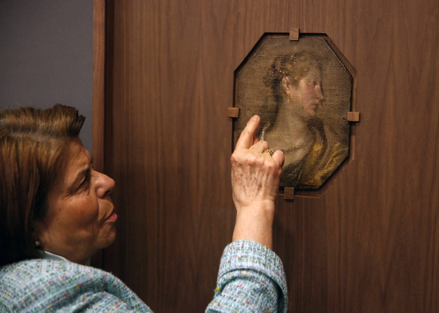 Fotos de la presentación de una pintura de Velázquez en el museo San Pío V