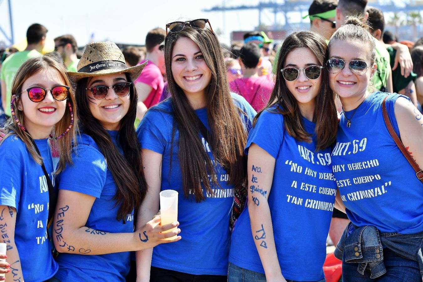 Fotos de las paellas universitarias en Valencia