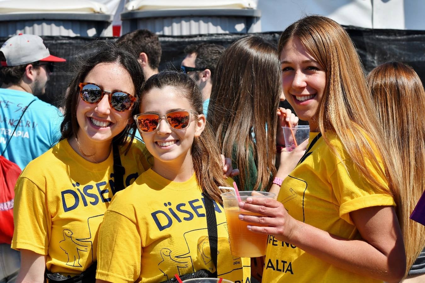 Fotos de las paellas universitarias en Valencia