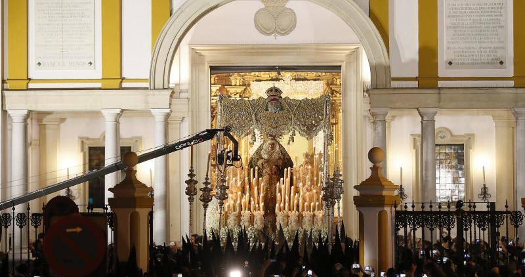 Fotos de la Madrugá de Sevilla en la Semana Santa de 2017