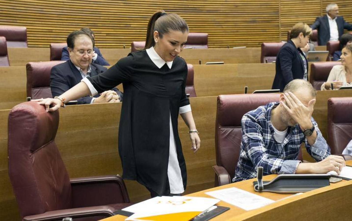 Fotos de la sesión de control a Puig y del pleno de Les Corts