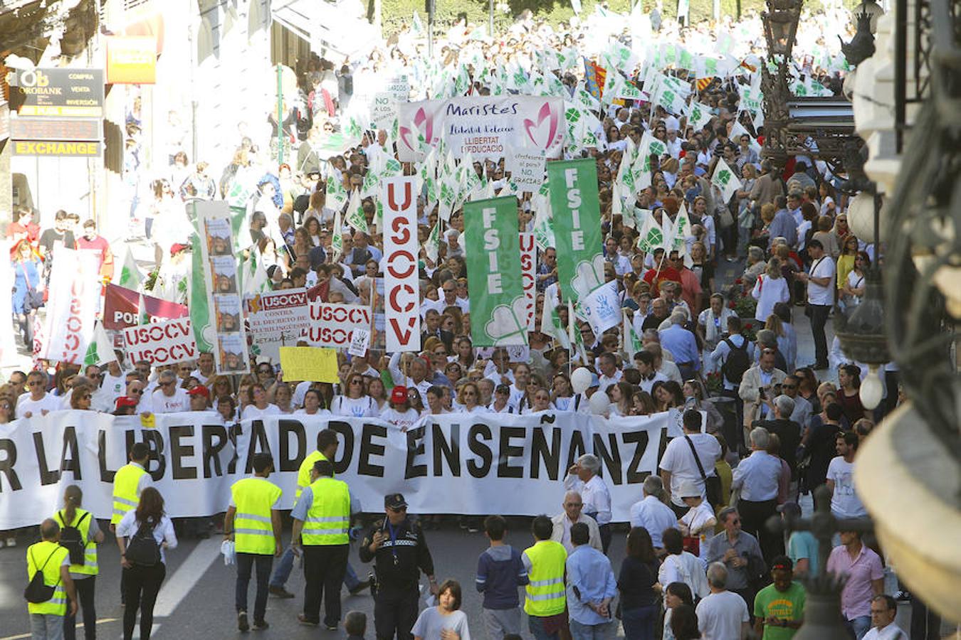 Fotos manifestación libertad educativa (II)