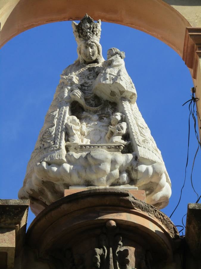 Virgen de los Desamparados en Gregorio Gea