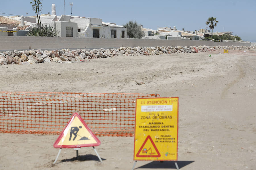 Fotos de la reconstrucción de la playa en la Casbah, El Saler