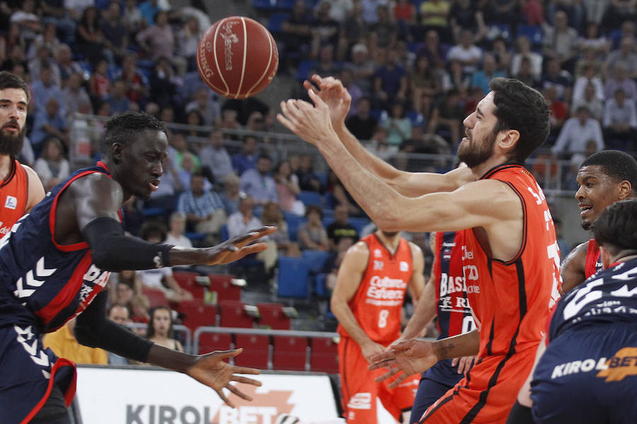 Fotos del Baskonia - Valencia Basket