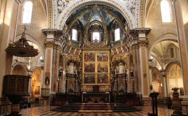 La catedral da más vida a 24 pergaminos centenarios