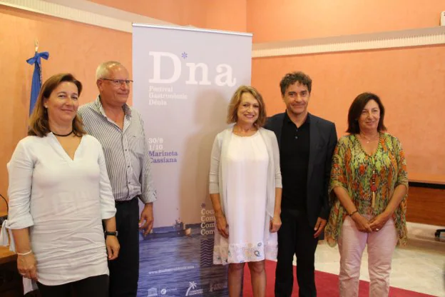 Colomer y Grimalt, ayer en Dénia con la edil delegada de la Ciudad Creativa y las presidentas de Cedma y Aehtma. 