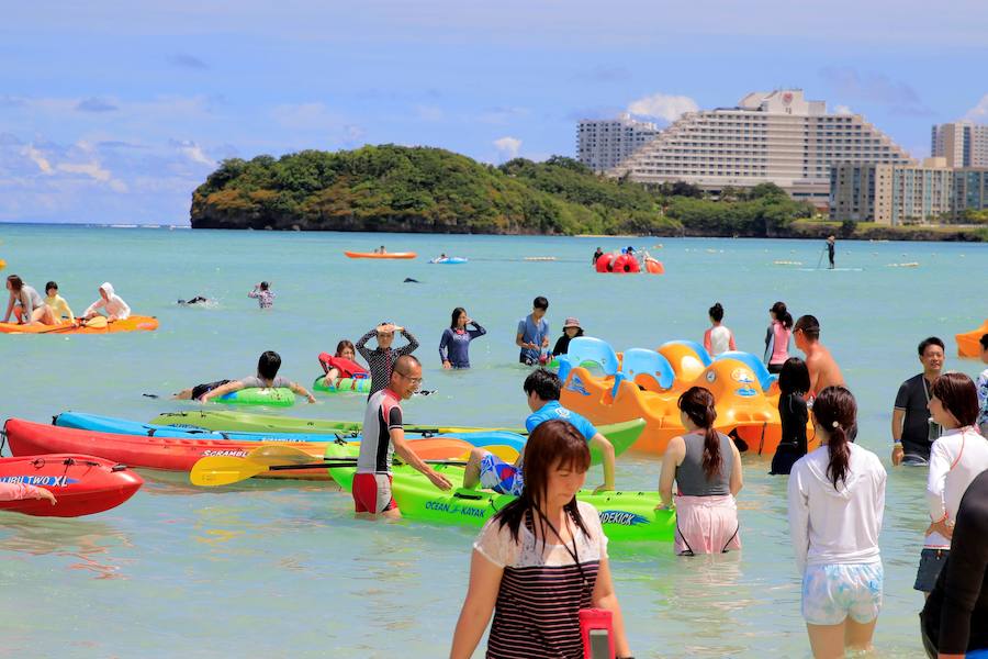 Fotos de la playa Tumon en la isla de Guam