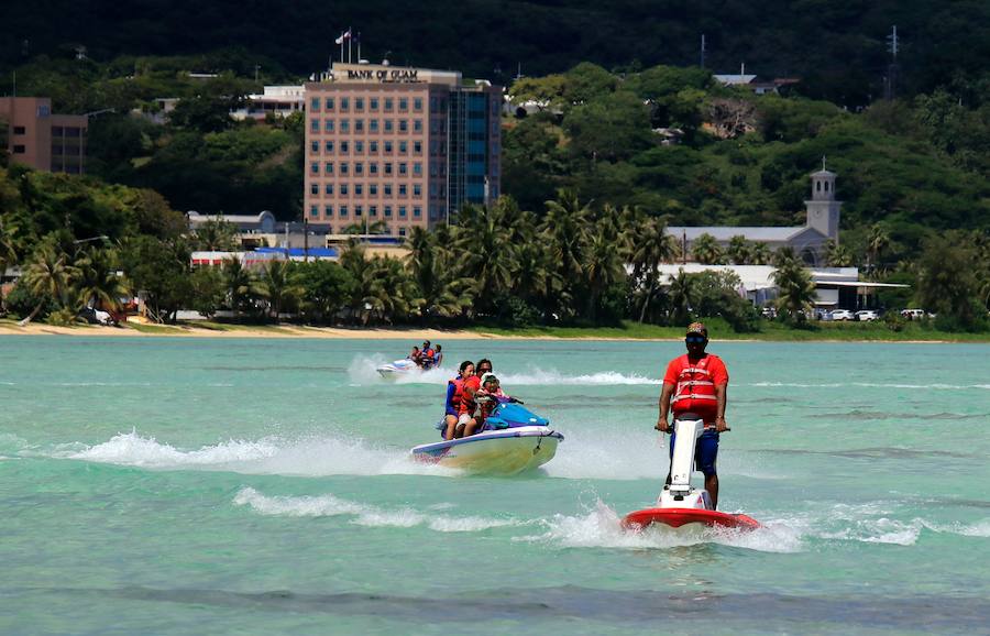 Fotos de la playa Tumon en la isla de Guam