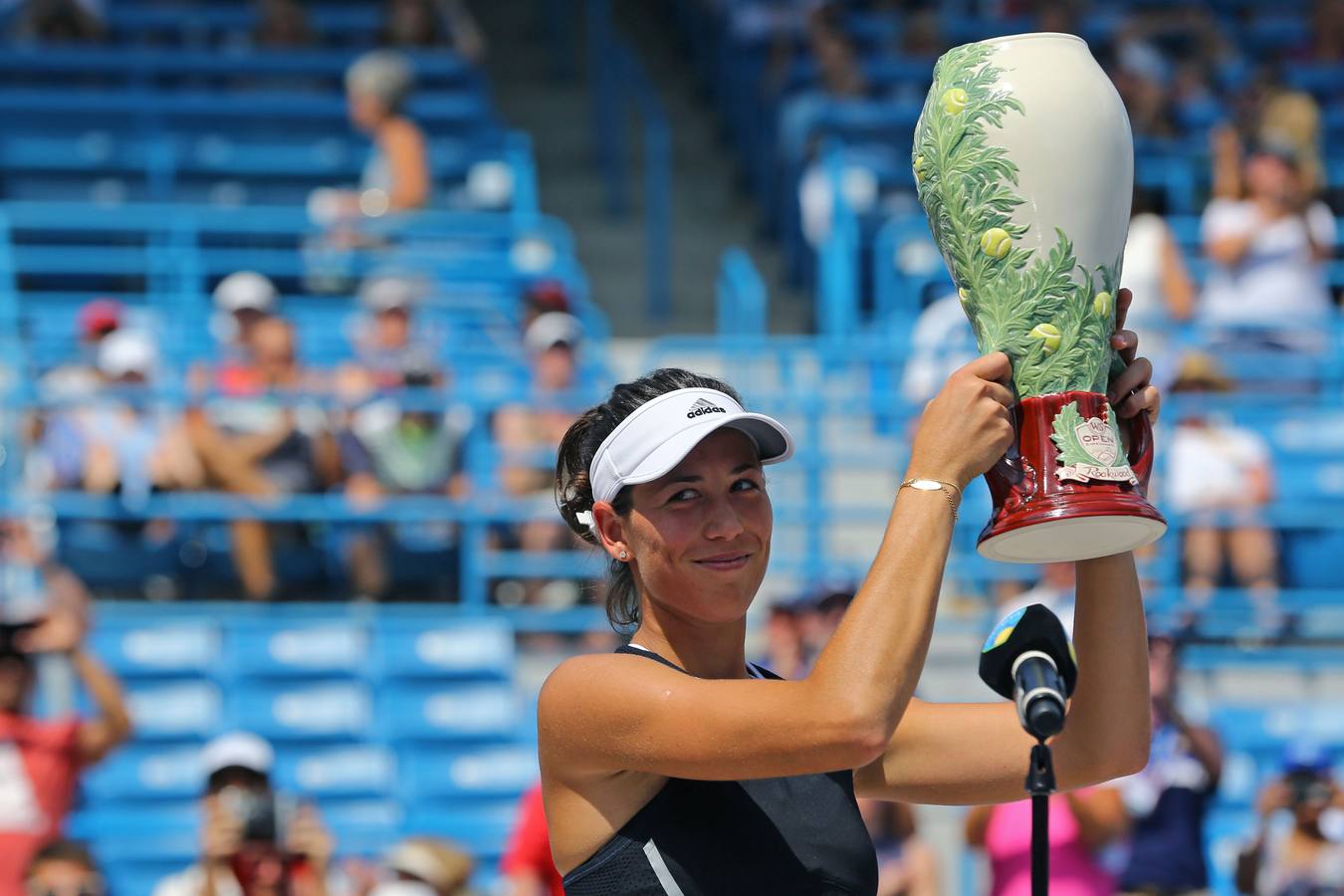 Garbiñe Muguruza ha ganado el Masters 1000 de Cincinnati ante Simona Halep (6-1 y 6-0)