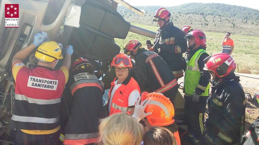 Fotos del rescate de un conductor en Castellón