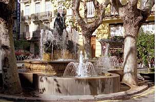 Fuente de las Tres Gracias en la Plaza Rodrigo Botet