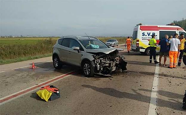 Choque frontal en la carretera de El Saler al dormirse al volante un conductor ebrio