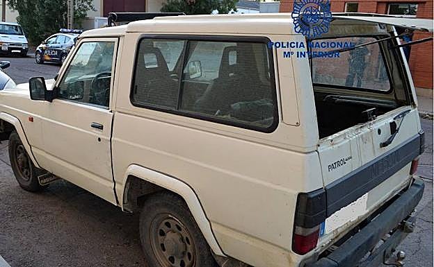 Vehículo en el que la joven había sido retenida contra su voluntad.