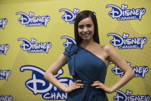 Sofia Carson, protagonista de los 'Los Descendientes 2', posa para las fotógrafos, ayer en Madrid. 